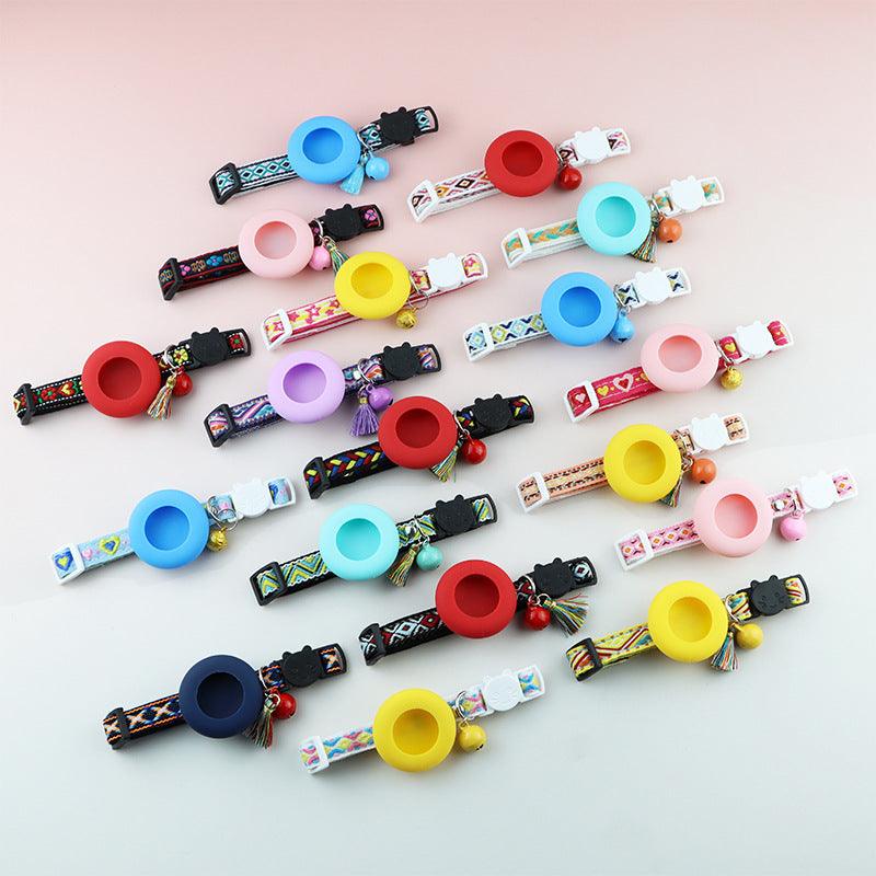 Le collier holster en silicone et clochette